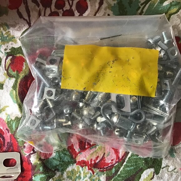 NOS Vintage Gilbert Erector Set - Motor - Red Case - Instructions - Fun !!!! - Picture 2 of 14